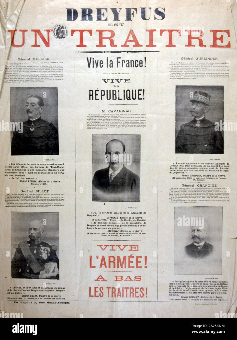 Plakat gegen Alfred Dreyfus (1859 - 1935), einem französischen jüdischen Artillerieoffizier, deren Verhandlung und Verurteilung im Jahr 1894 wegen Hochverrats wurde zu einem der meist angespannten politischen Dramen in der modernen französischen Geschichte mit einem breiten in ganz Europa echo. Heute als der Dreyfus Affäre bekannt, der Vorfall beendete schließlich mit der Dreyfus vollständige Entlastung. Stockfoto