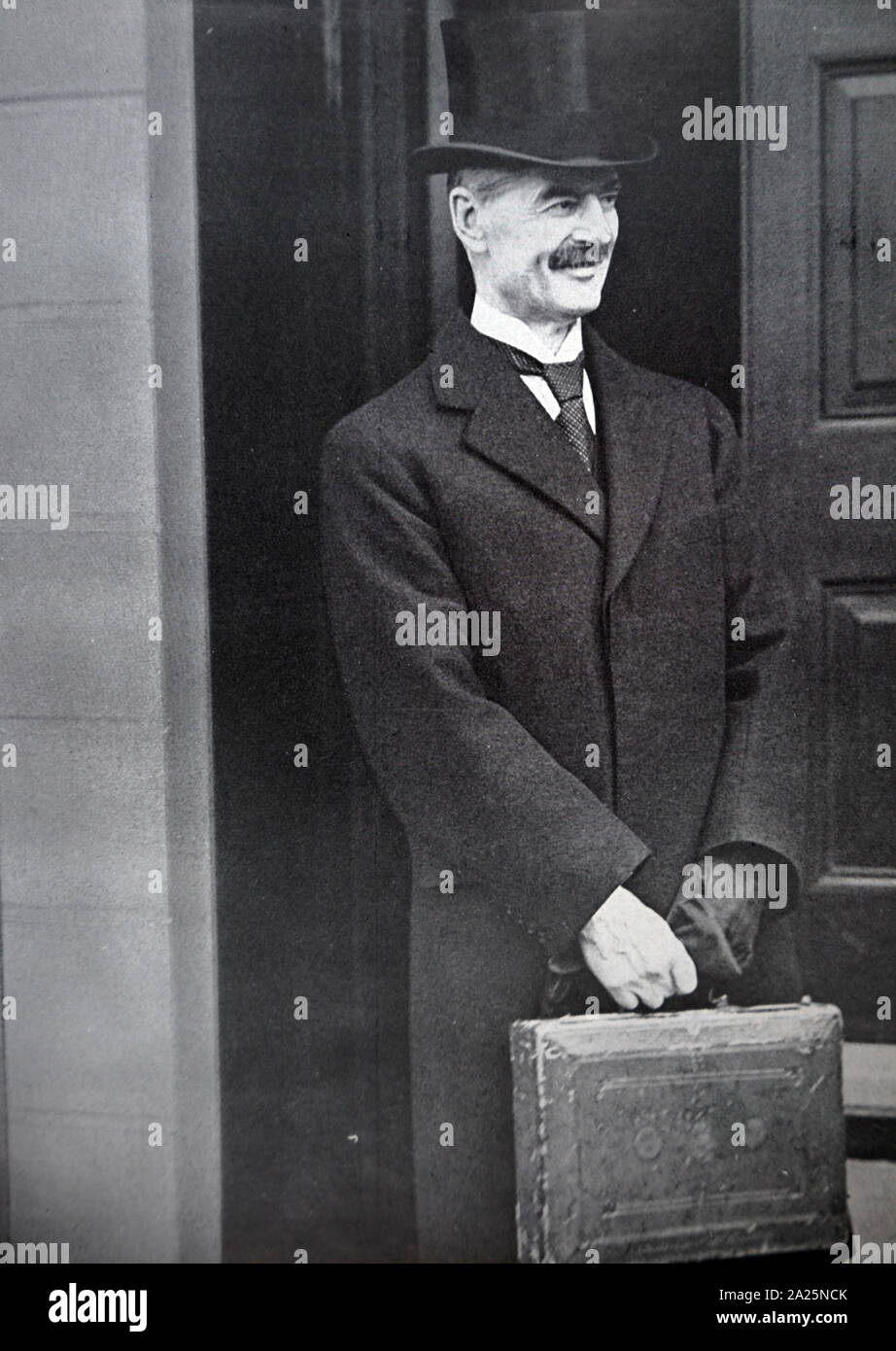 Foto von Neville Chamberlain (1869-1940) Mitglied der Britischen Konservativen Partei Staatsmann und ehemaliger Premierminister des Vereinigten Königreichs Stockfoto