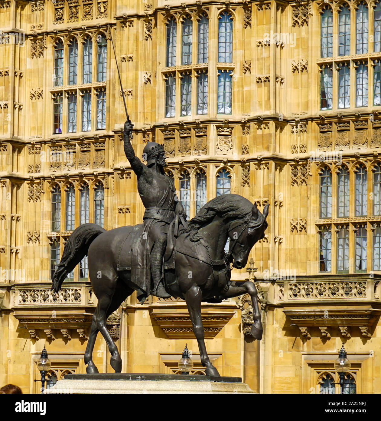 Foto: Richard Coeur de Lion Statue außerhalb der Häuser des Parlaments. Stockfoto