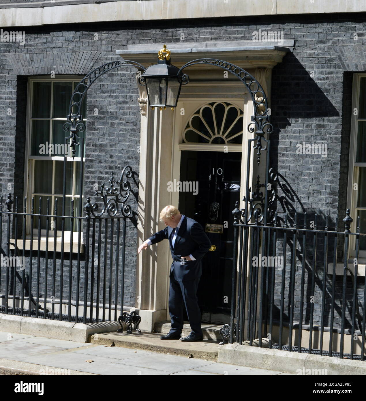 Boris Johnson; (* 19. Juni 1964), britischer Politiker und Premierminister des Vereinigten Königreichs und Führer der konservativen Partei seit Juli 2019. Boris Johnson Ankunft in Downing Street an seinem ersten Tag als Premierminister am 24. Juli 2019 Stockfoto