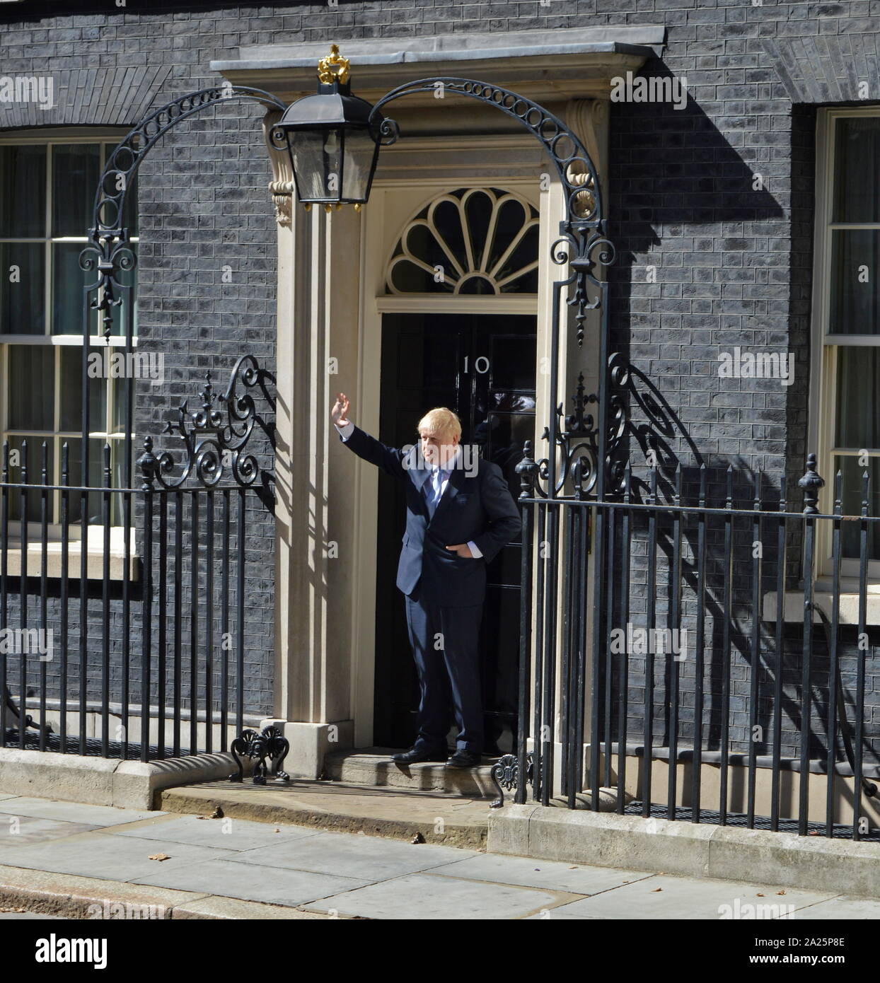 Boris Johnson; (* 19. Juni 1964), britischer Politiker und Premierminister des Vereinigten Königreichs und Führer der konservativen Partei seit Juli 2019. Boris Johnson Ankunft in Downing Street an seinem ersten Tag als Premierminister am 24. Juli 2019 Stockfoto