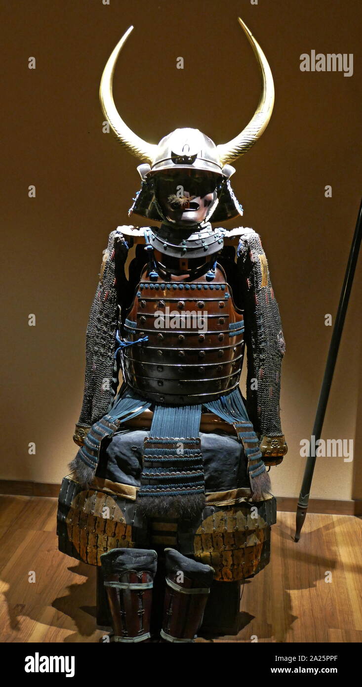 17. Jahrhundert japanische Samurai Rüstung. Mit Helm und volle Tunika Stockfoto