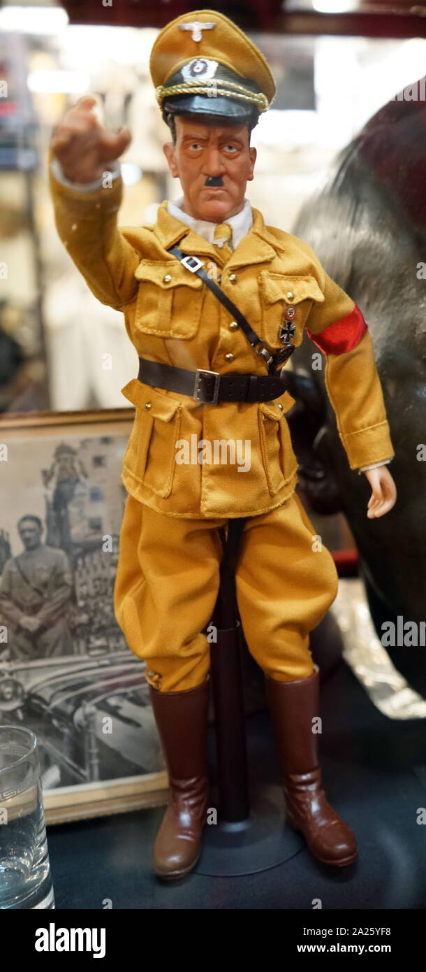 Puppe gestylt wie Adolf Hitler. Adolf Hitler (1889-1945), ein deutscher Politiker und Führer der Nsdap. Stockfoto