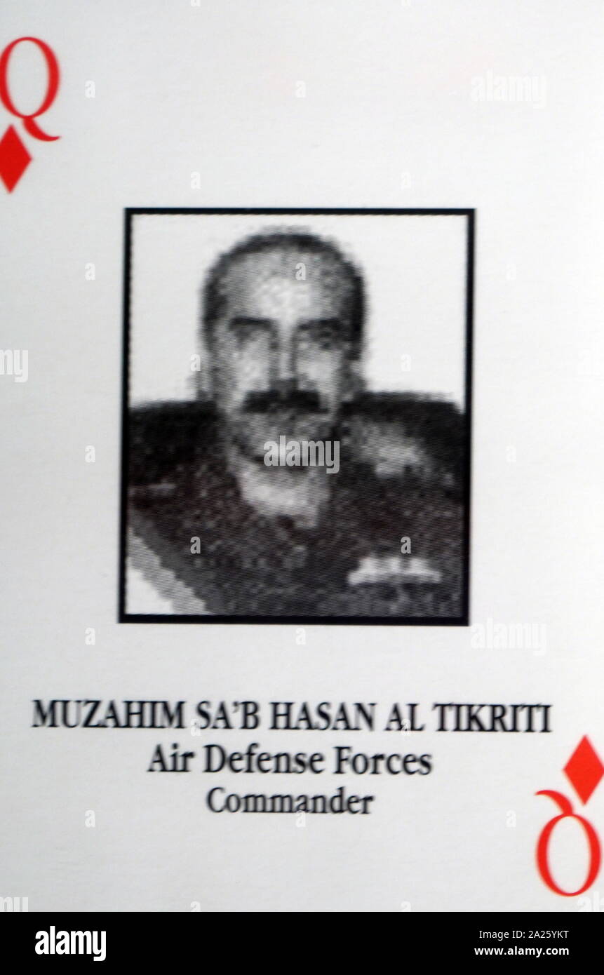 Die meisten - wollte irakische Spielkarten - Muzahim Sa'b Hasan al-Tikriti (Air Defence Forces Commander). Das US-Militär entwickelte eine Reihe von Spielkarten zu helfen Truppe die meisten - die Mitglieder von Präsident Saddam Husseins Regierung während der Invasion 2003 im Irak zu identifizieren. Stockfoto