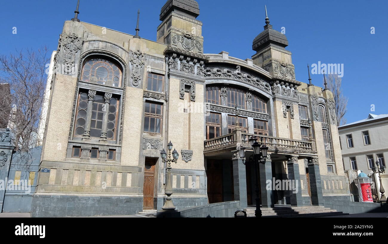 Akhundov Aserbaidschan Staatlichen Akademischen Theater für Oper und Ballett, Baku, Aserbaidschan. Es wurde 1911 erbaut, auf Wunsch der Magnat Daniel Mailov und von Magnat Zeynalabdin Taghiye finanziert Stockfoto