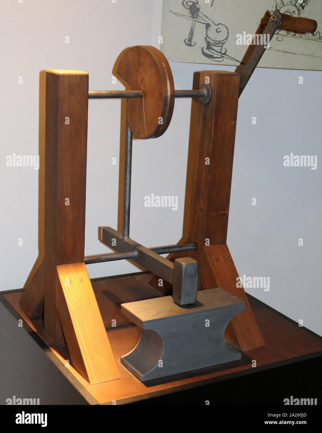 Re-Bau einer Cam Hammer, aus einer Zeichnung von Leonardo da Vinci Stockfoto