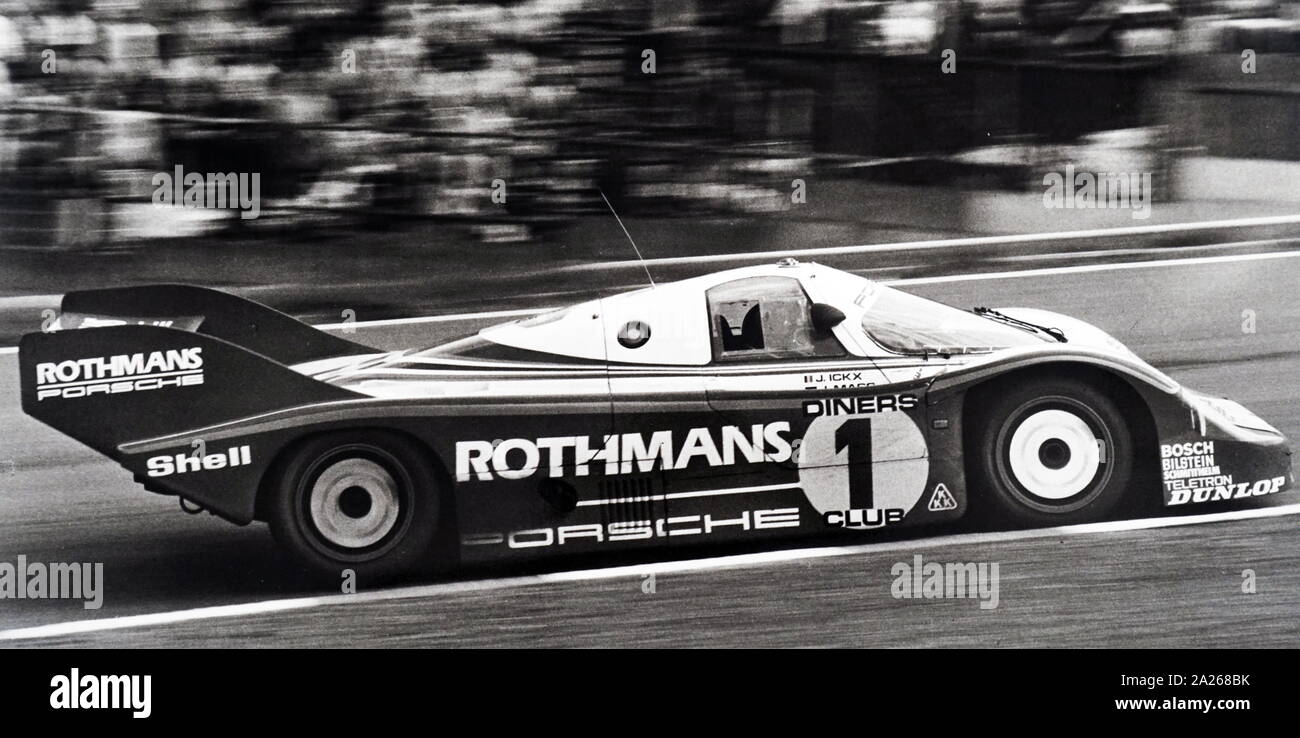 Ein Foto von einem Porsche 956, eine Gruppe C Sport - Prototyp Rennwagen von Norbert Singer entworfen und von Porsche im Jahr 1982 für die FIA-Sportwagen-weltmeisterschaft gebaut. Vom 20. Jahrhundert Stockfoto