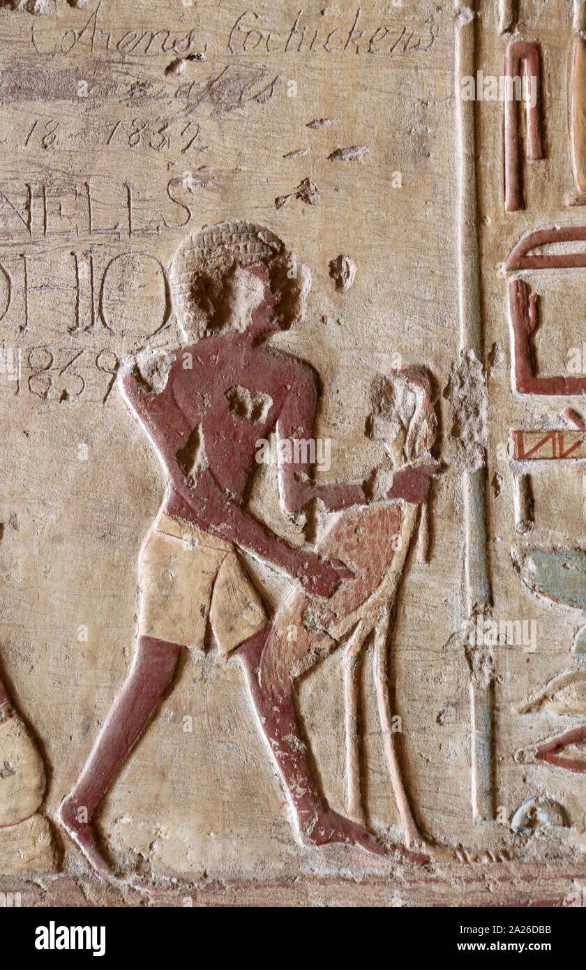 Ein Foto in das Grab von Renni genommen, die "Aufseher der Priester der Nekhbet' in der Zeit von Amenhotep I. in Elkab, liegt 90 km südlich von Theben. Amenhotep I. war der zweite Pharao der 18. Dynastie in Ägypten. Seine Herrschaft ist im Allgemeinen von 1526 bis 1506 v. Chr. datiert. Stockfoto