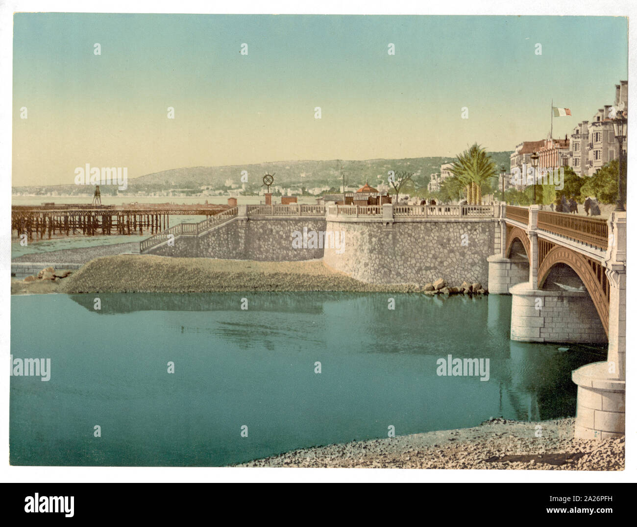 Pont Napoléon, Nizza, Frankreich (Riviera); 1072 auf der Rückseite des Drucken gestempelt.; Teil: neunzehnten Jahrhunderts reisen Blick auf Europa in den Photochrom print Collection.; Titel von der Identifikation von Informationen durch die Flickr Commons Projekt, 2009 zur Verfügung gestellt. (Drucken nicht in der Detroit Publishing Company aufgeführt, Katalog J, 1905.); Stockfoto