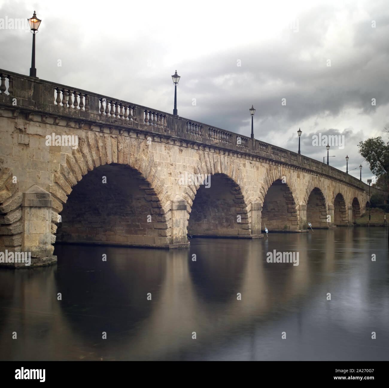 70563 River Bridge, Südseite Stockfoto