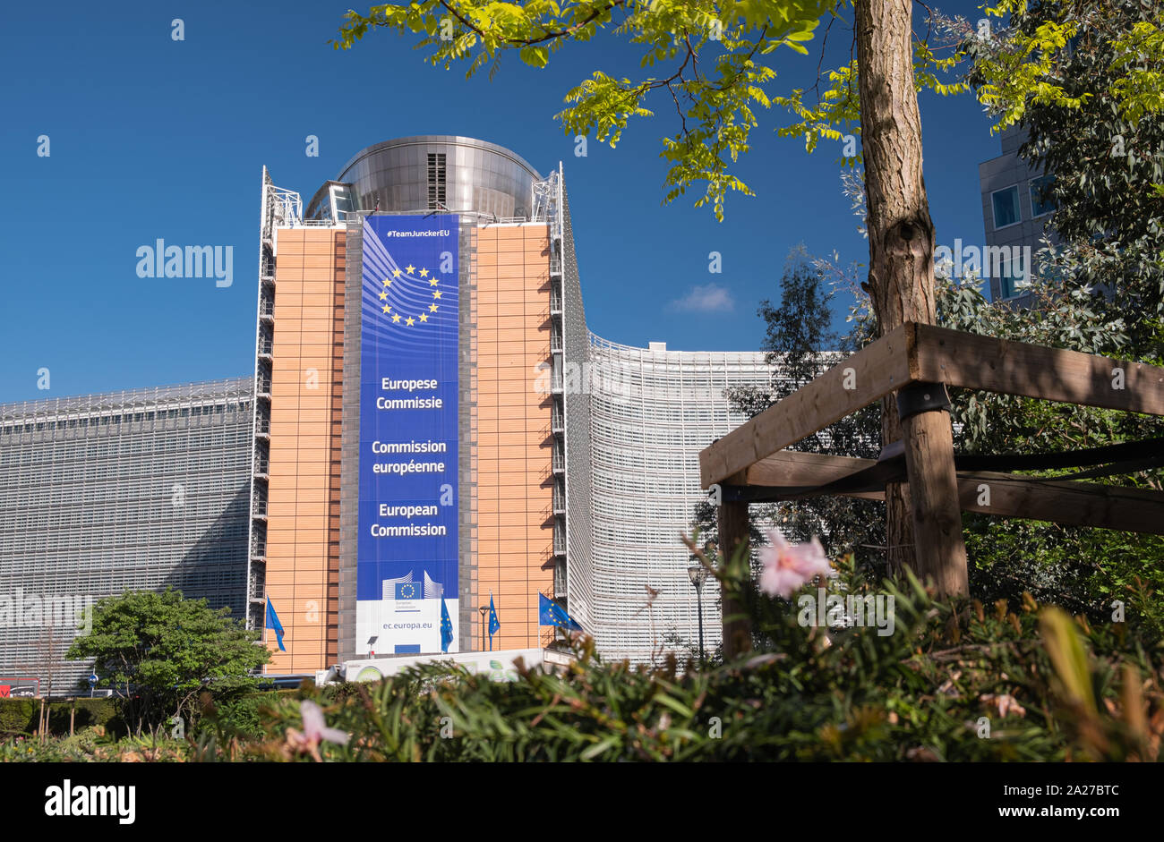 Statische Aufnahme der Fassade im Berlaymont-Gebäude der Europäischen Kommission in Brüssel Stockfoto