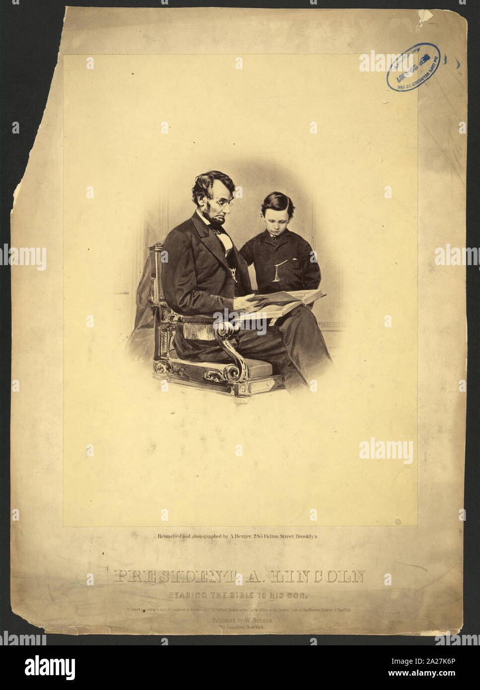 Präsident A. Lincoln Lesen der Bibel zu seinem Sohn/retuschiert und von A.Berger, 285 Fulton Street, Brooklyn fotografiert. Stockfoto