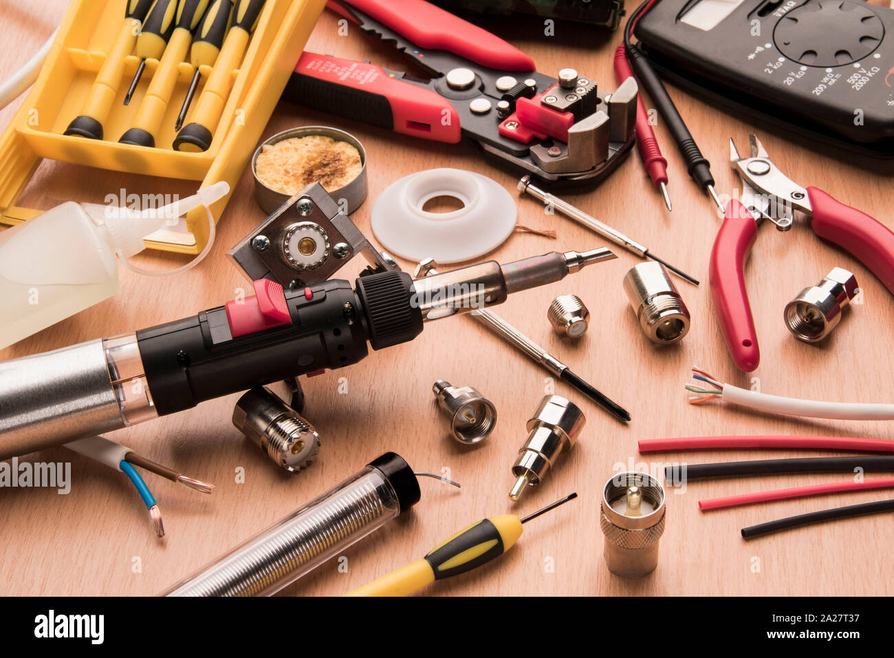 Eine Reihe von Werkzeugen für die Reparatur von Radio Stockfoto