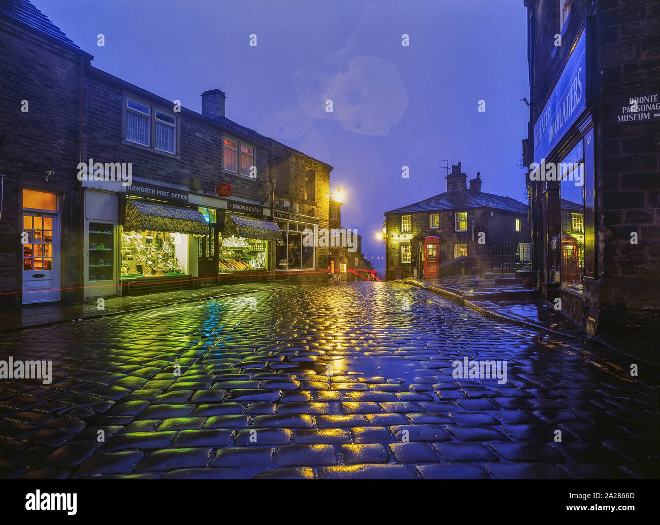 Main Street, Haworth, West Yorkshire, England, Großbritannien Stockfoto