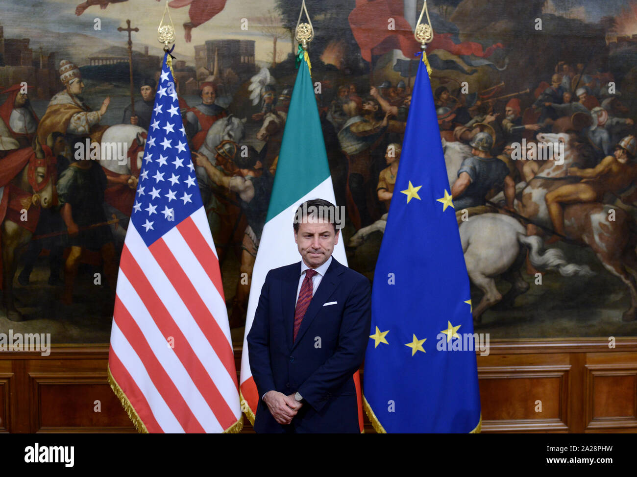 Rom, Italien. 01 Okt, 2019. Giuseppe zählen Warten auf Michael (Mike) Pompeo Credit: Unabhängige Fotoagentur/Alamy leben Nachrichten Stockfoto