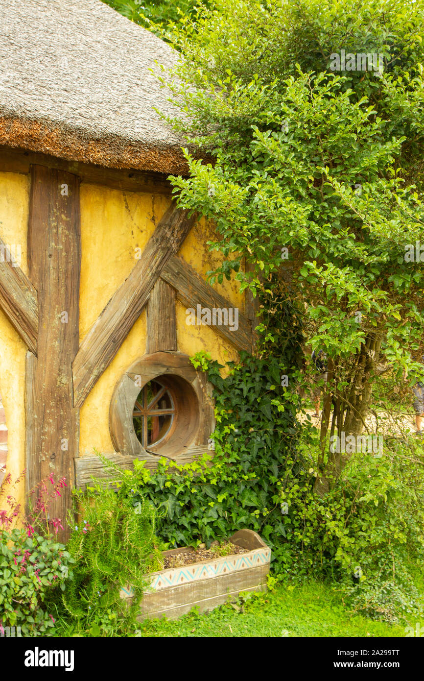 2017, Mai 2., Hobbiton movie in Matamata, Neuseeland - Green Dragon Inn eingestellt Stockfoto