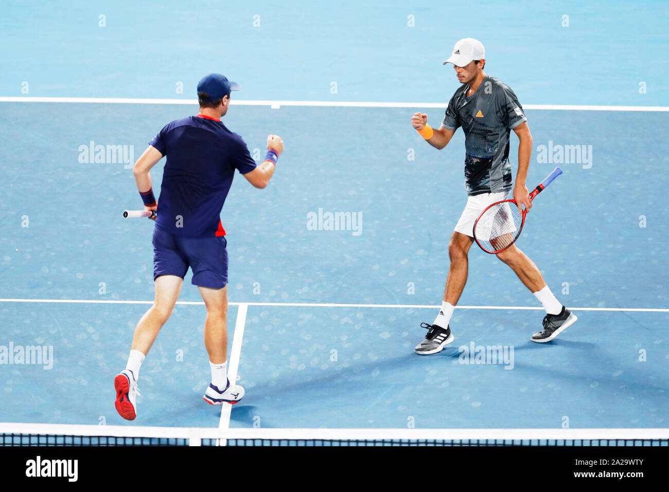 Ariake Colosseum, Tokio, Japan. 1. Okt, 2019. Luke Bambridge (GBR) & Ben Mclachlan (JPN), 1. OKTOBER 2019 - Tennis: Rakuten Japan Open Tennis Championships 2019 Herren-doppel Umlauf von 16 Gleiches an Ariake Colosseum, Tokio, Japan. Credit: Naoki Morita/LBA SPORT/Alamy leben Nachrichten Stockfoto