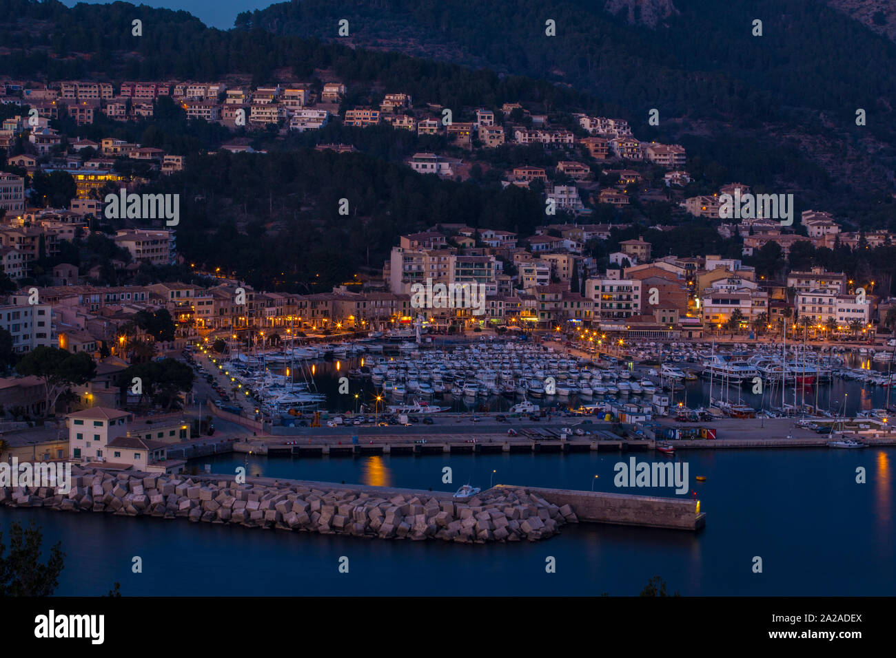 Port de Soller nach Sonnenuntergang Stockfoto