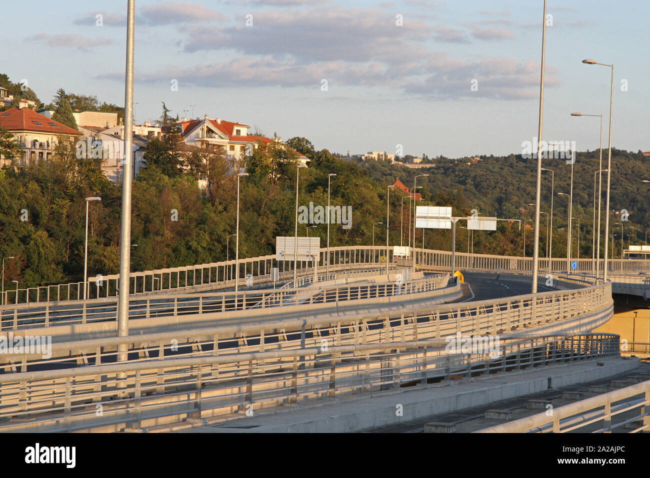Autobahnbrücken in Neu Belgrad, Belgrad, Serbien. Stockfoto