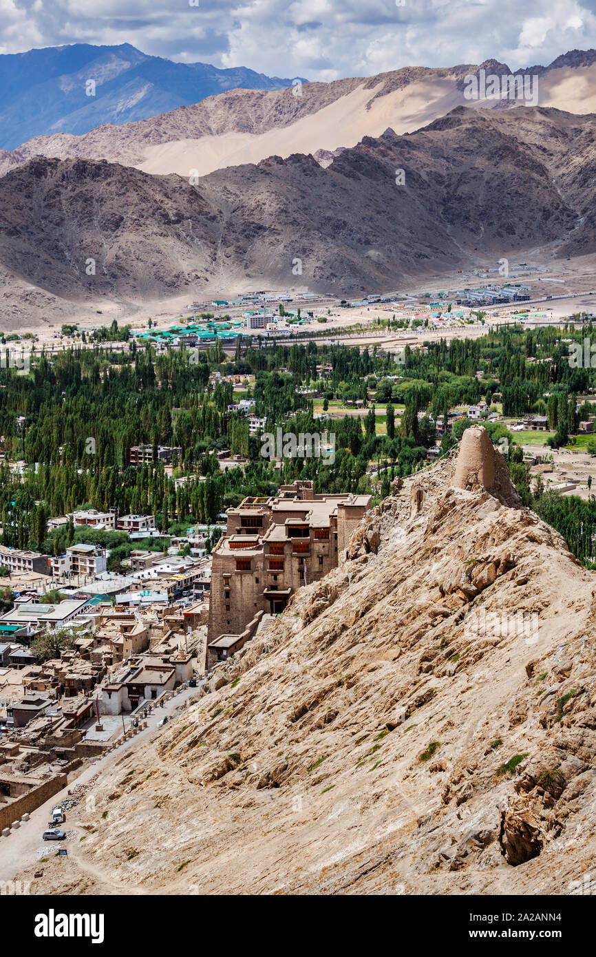 Blick auf Leh Stadt von oben Stockfoto