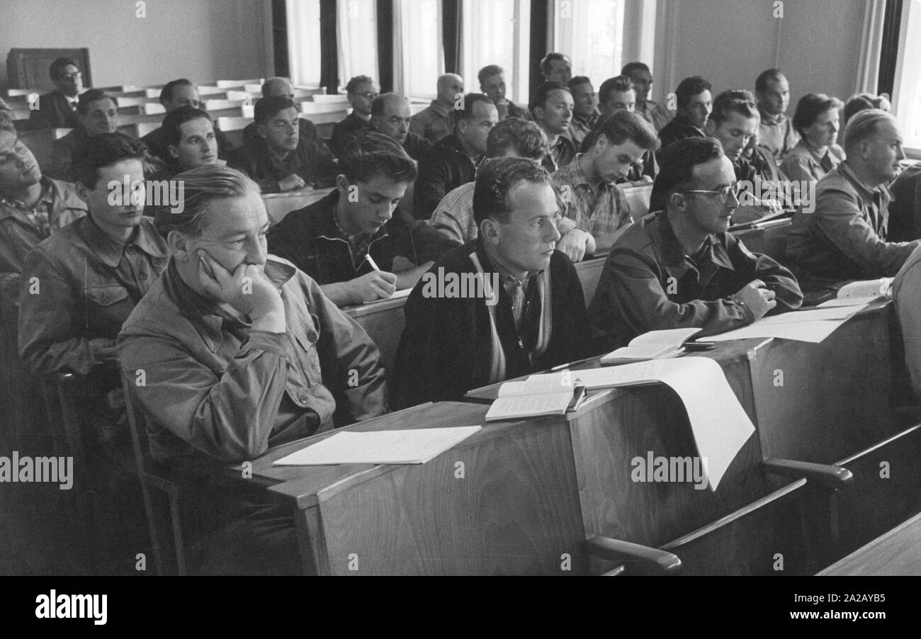 Die Teilnehmer an einem Training der Gesellschaft für Sport und Technik. Stockfoto