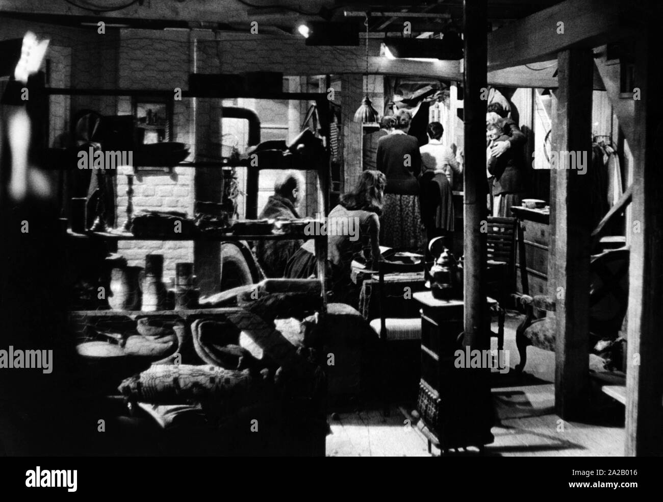 Film Szene aus "Das Tagebuch der Anne Frank" mit Millie Perkins als Anne Frank. Stockfoto