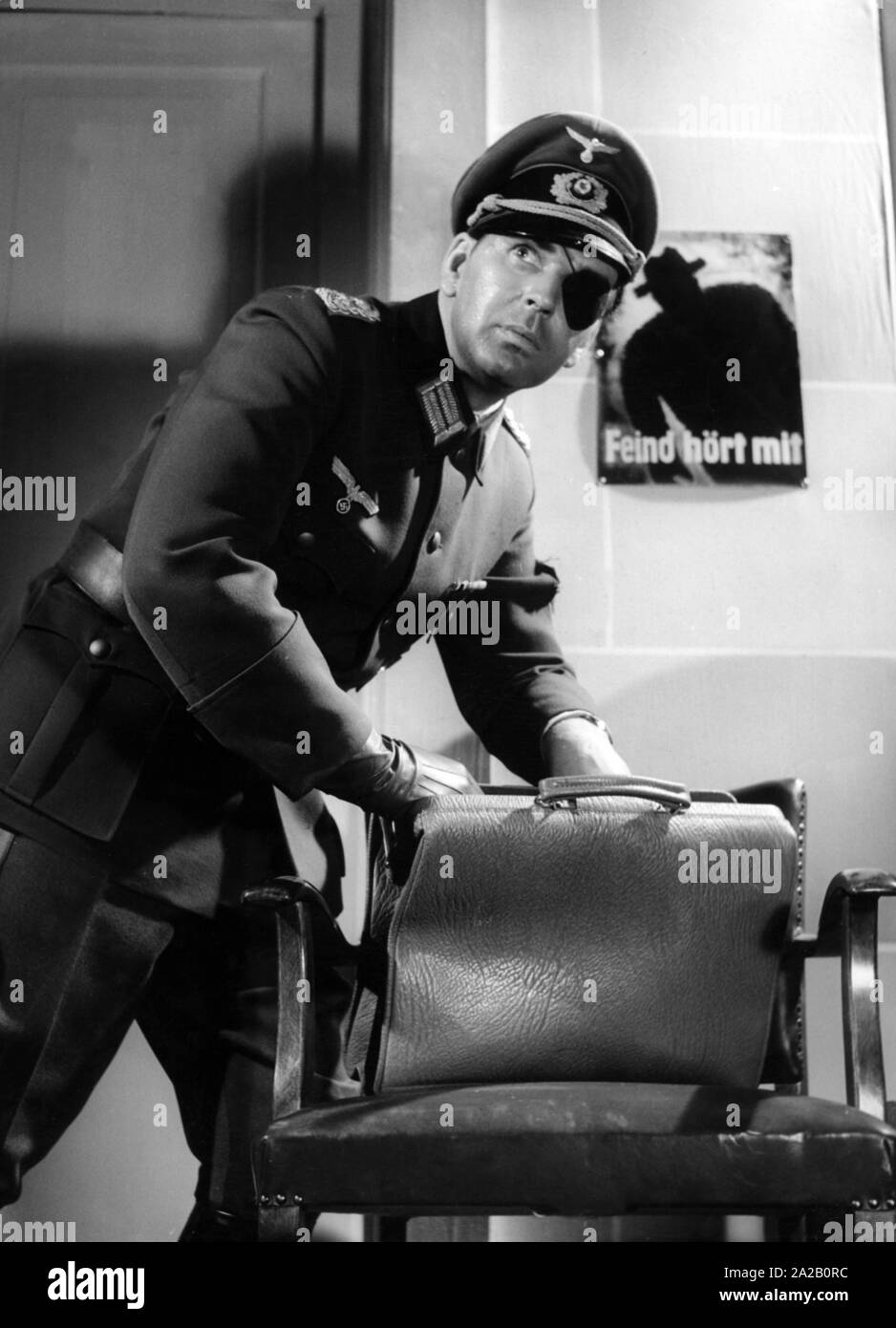Szene aus dem Film "Es geschah am 20. Juli" durch Georg Wilhelm Pabst, wurde der Film erstmals am 19. Juni 1955. Claus Schenk Graf von Stauffenberg wurde von Bernhard Wicki verkörpert. Stockfoto