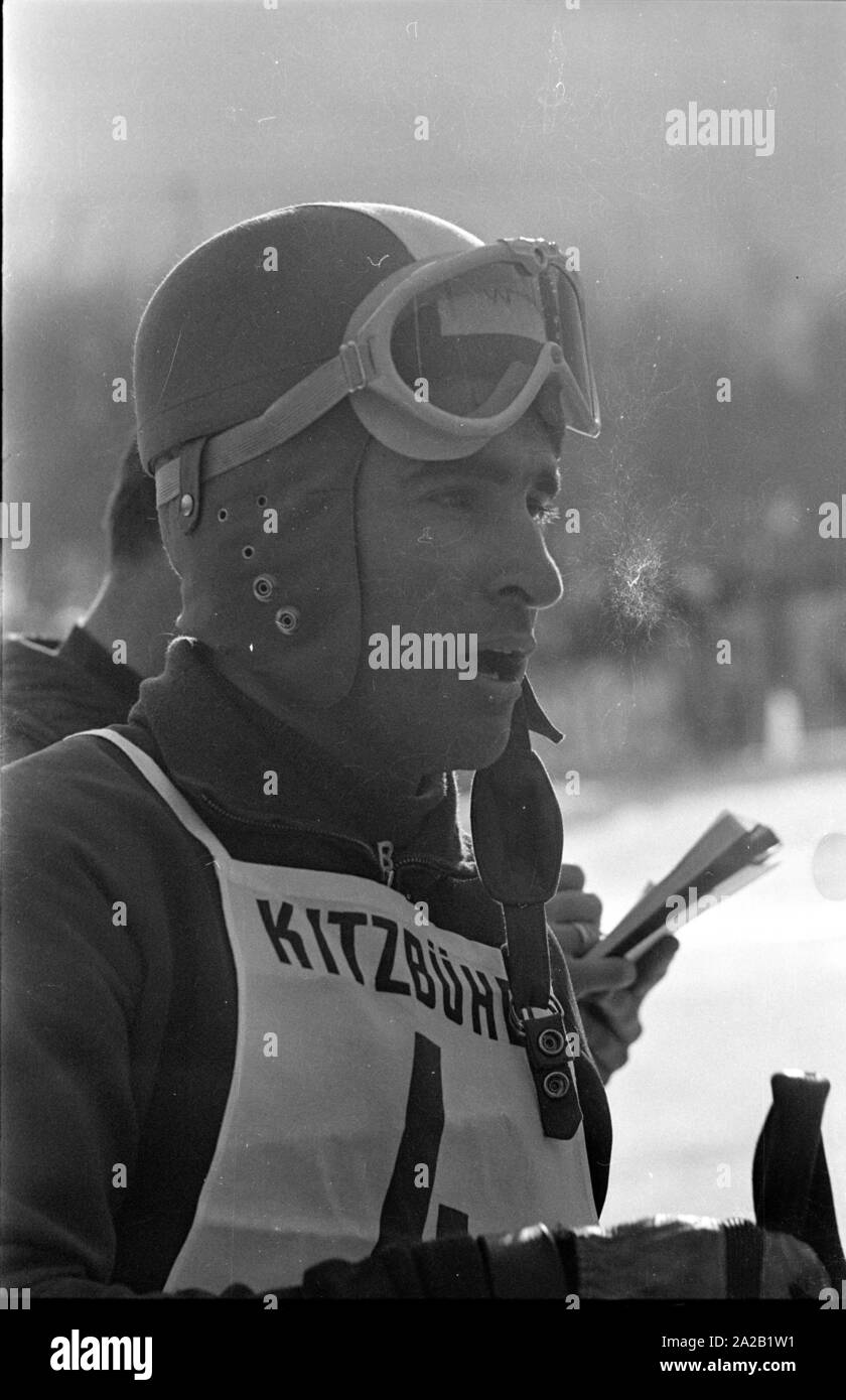 Foto von Karim Aga Khan IV (real name Karim al-Husseini), die religiösen Führer der Nizari Ismailism, einer Islamischen Religionsgemeinschaft. Karim Aga Khan IV war ein begeisterter Sportler und bei den Weltmeisterschaften und Olympischen Spielen teilgenommen als Ski Racer. Bis heute ist er immer noch als einer der reichsten Männer der Welt. Der Hahnenkamm Rennen wurde am Hahnenkamm in Kitzbühel seit 1931. Stockfoto