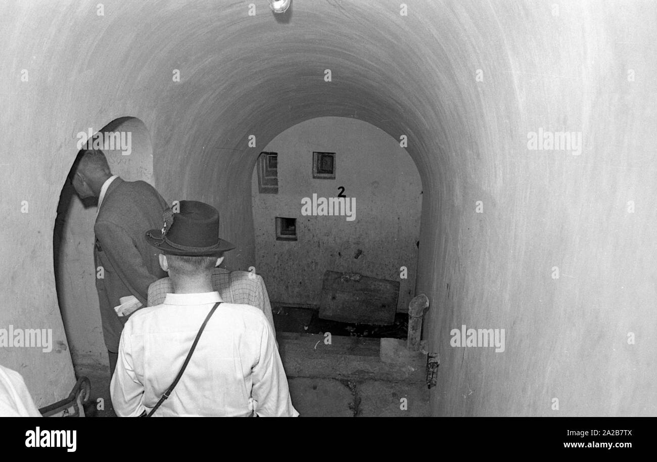 Blick auf eine der vielen Bunker auf dem Obersalzberg. Stockfoto