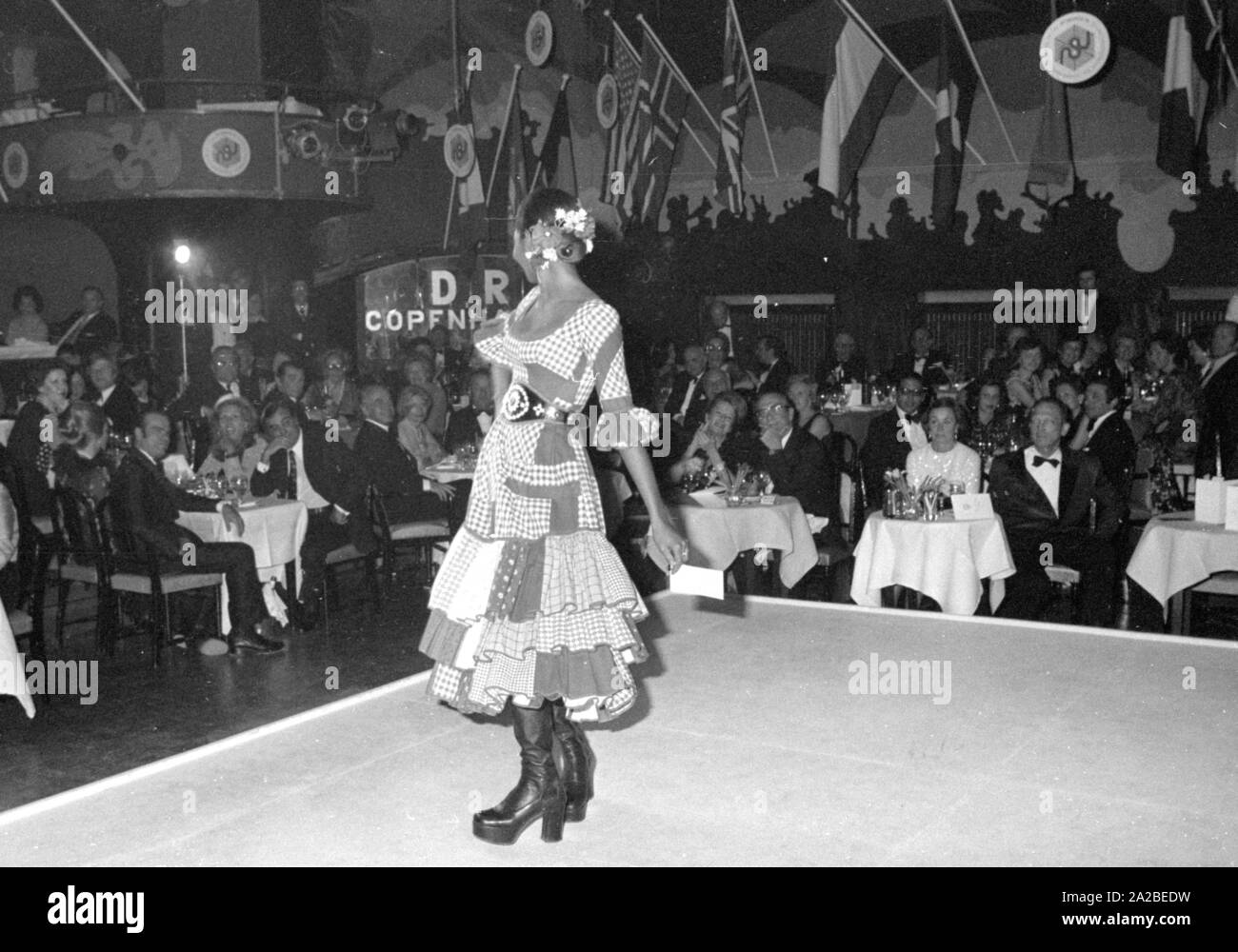 Fashion Show anlässlich der Ski-WM in St. Moritz 1974. Stockfoto