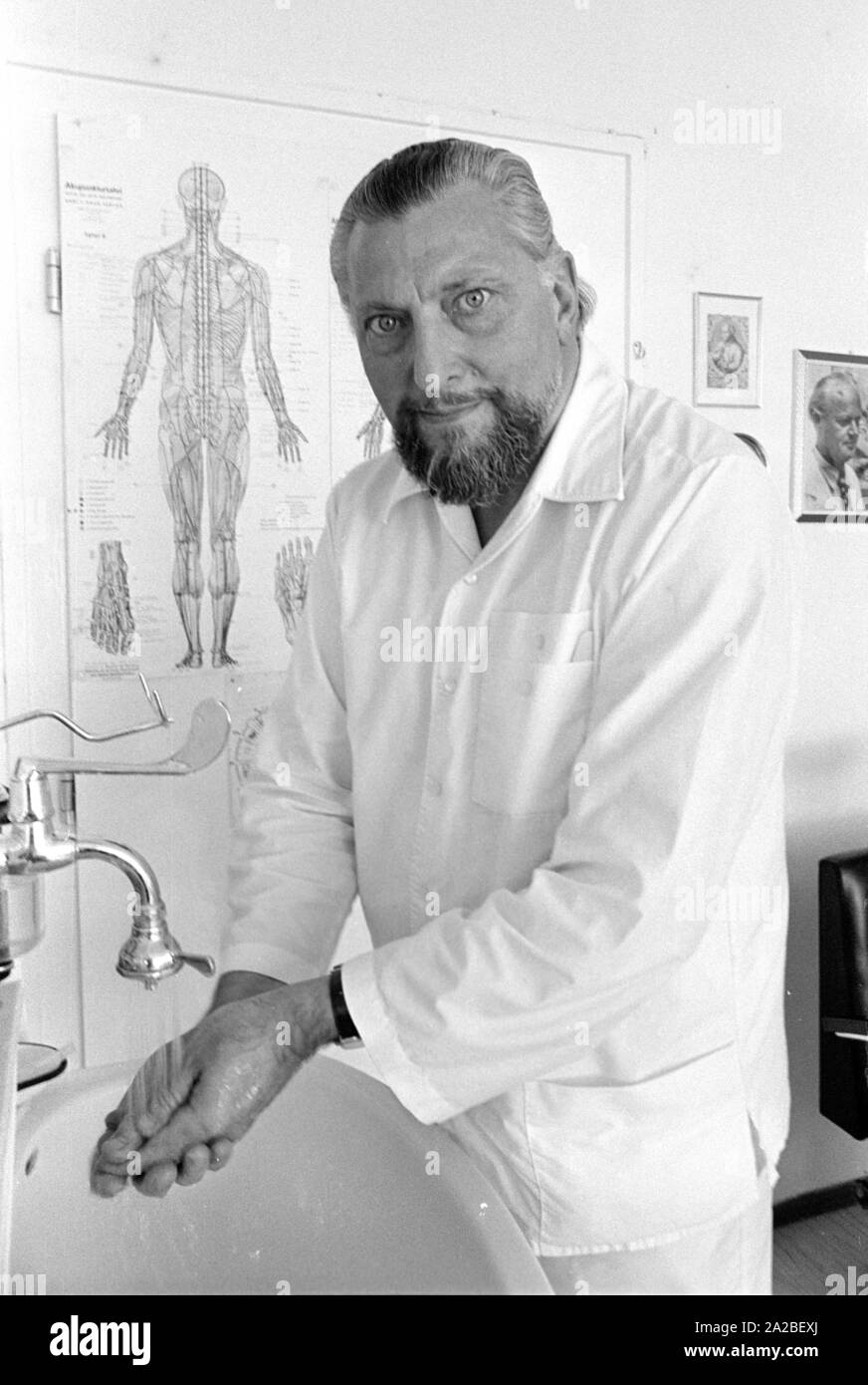 Dr. med. Peter Dosch, Arzt und Anwalt der Neuraltherapie. Stockfoto