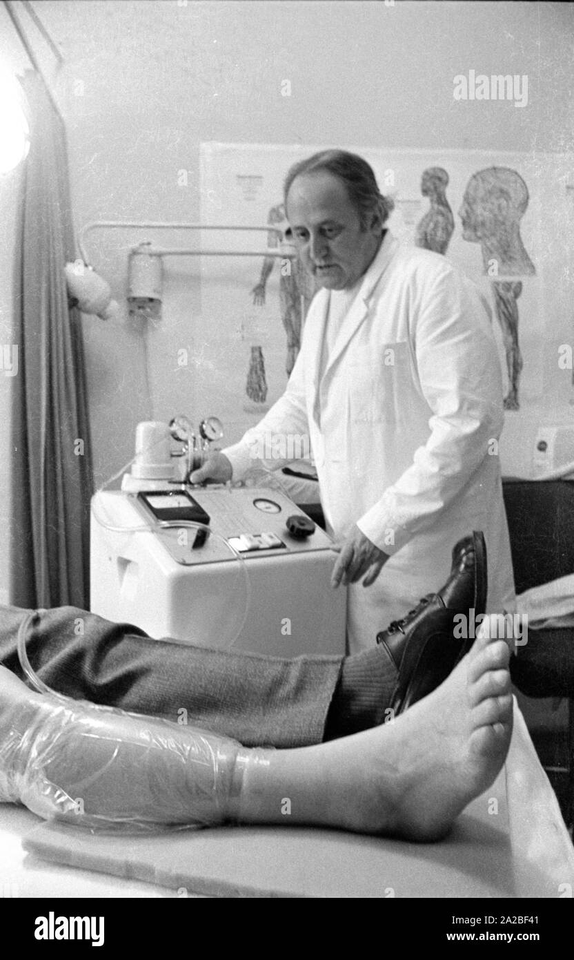 Die alternative Behandlungsmethode' Ozon Therapie' verwendet Ozon Gas. Hier Tasche Gasung statt, in denen das Gas in eine bestimmte Region gerichtet ist. Stockfoto