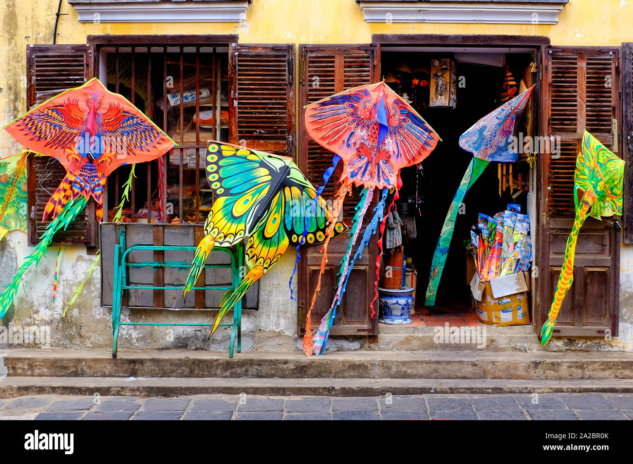 Traditionelle vietnamesische Drachen in einem Geschäft in Hoi An, Vietnam Stockfoto