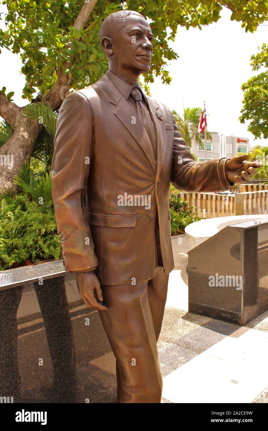 Bronzestatue von Ex-US-Präsident Barack Obama einen der neun Bronzefiguren feiert die neun US-Präsidenten Puerto Rico besucht zu haben. Stockfoto