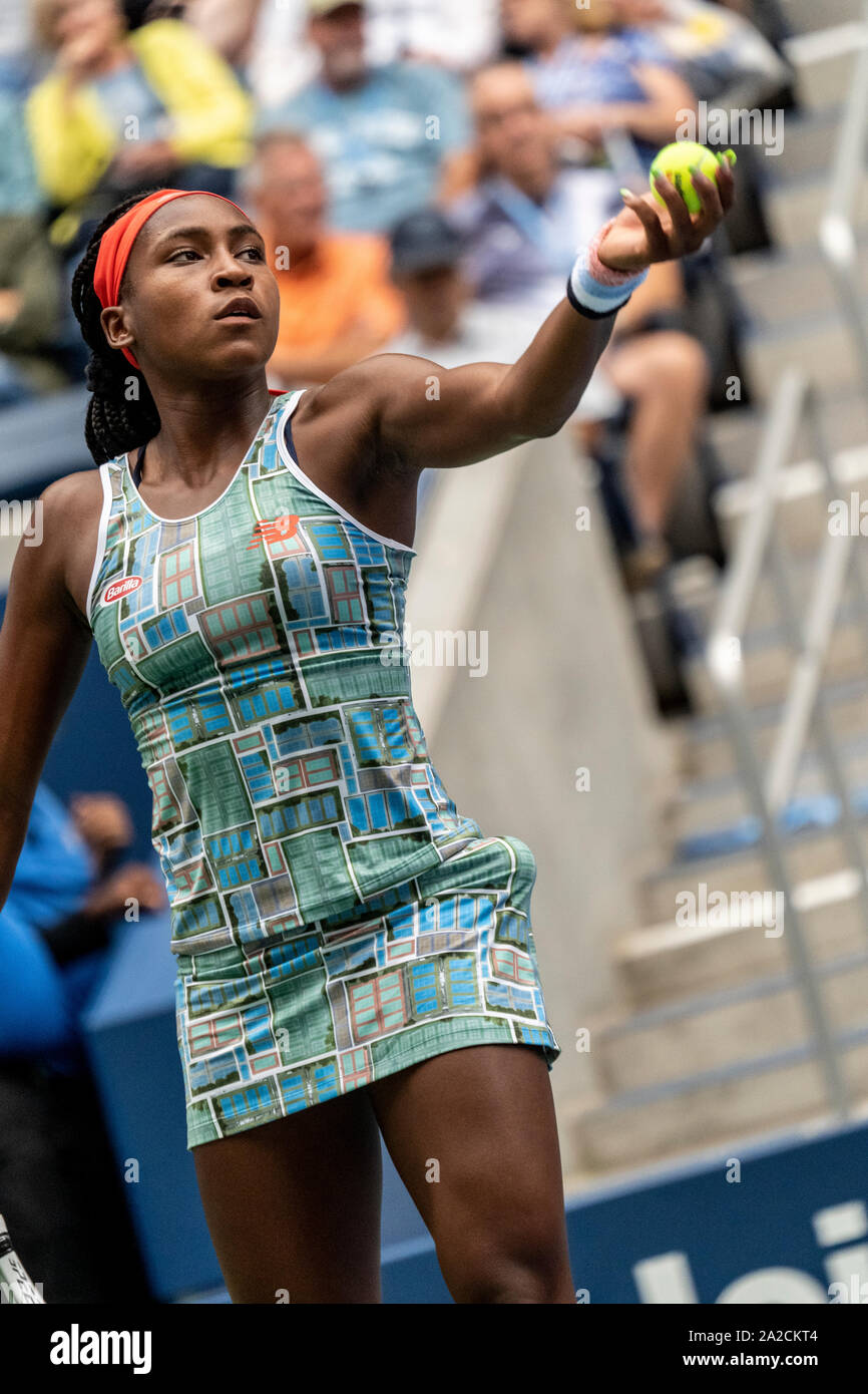Coco Gauff der USA konkurrieren in der ersten Runde der US Open Tennis 2019 Stockfoto