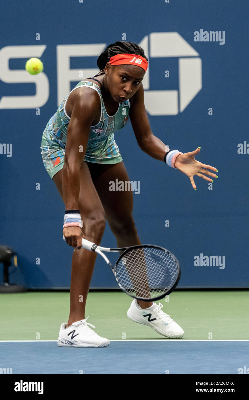 Coco Gauff der USA konkurrieren in der ersten Runde der US Open Tennis 2019 Stockfoto