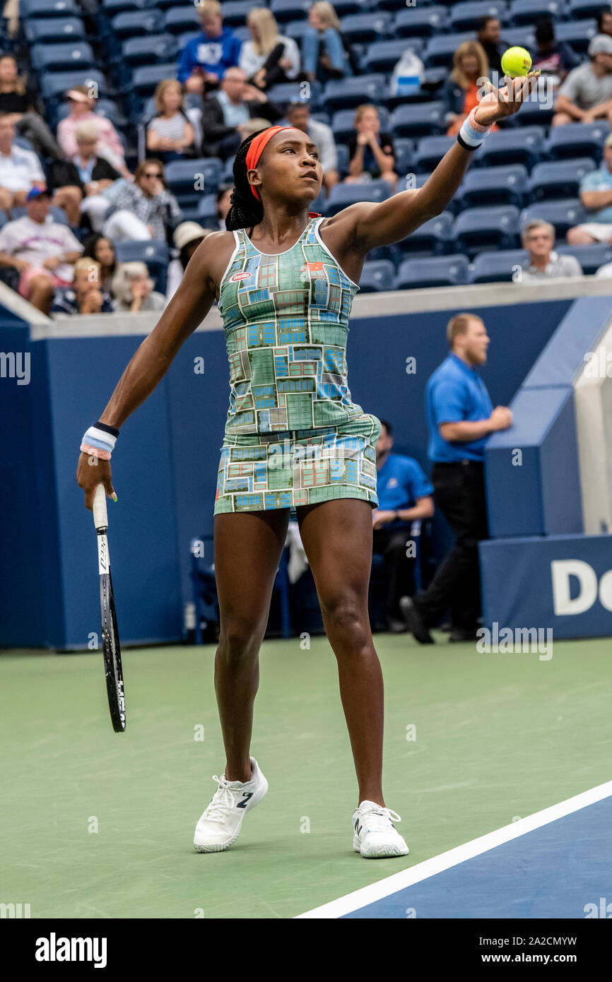 Coco Gauff der USA konkurrieren in der ersten Runde der US Open Tennis 2019 Stockfoto