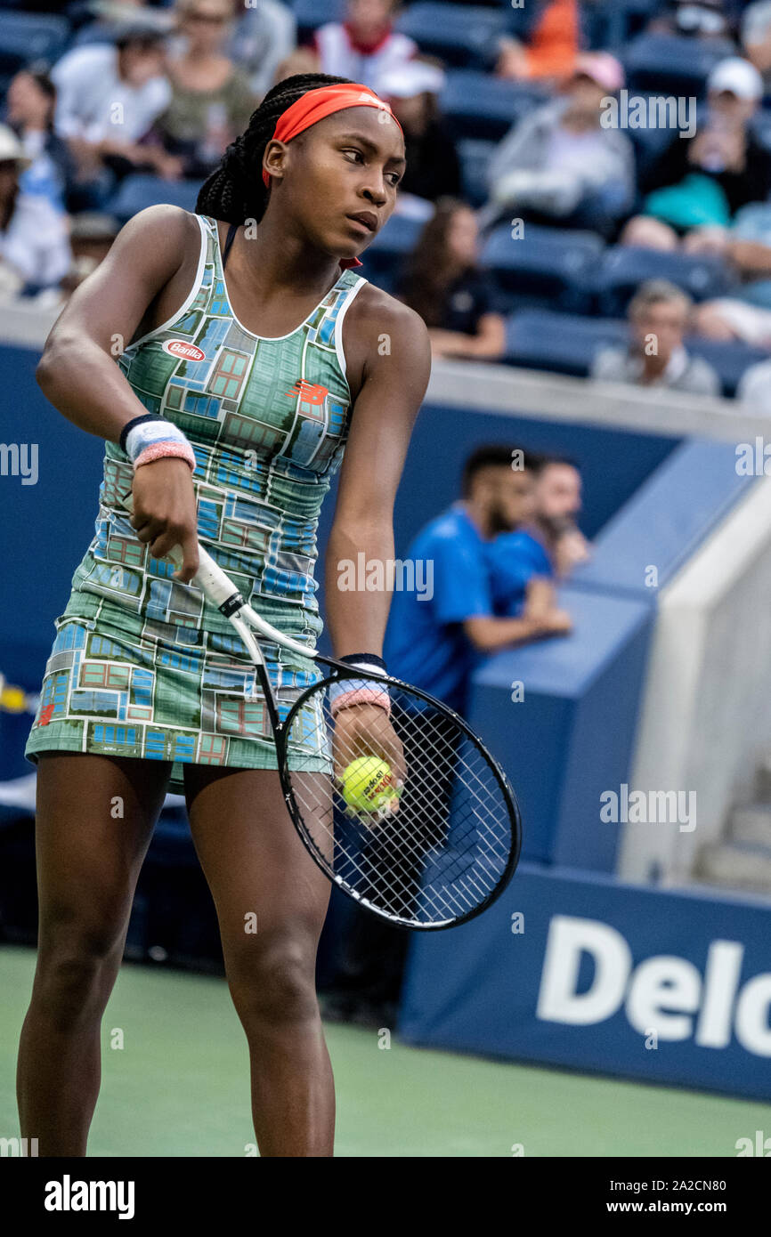 Coco Gauff der USA konkurrieren in der ersten Runde der US Open Tennis 2019 Stockfoto