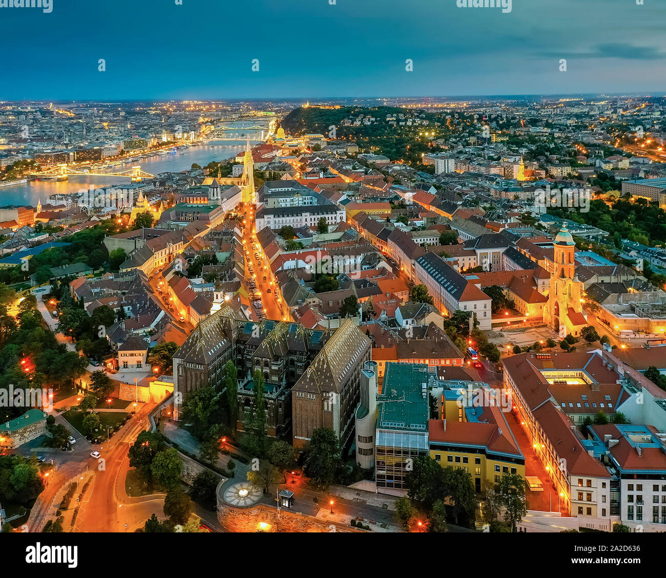Antenne Panoramabild von der Budaer Burg mit den nationalen Archiven von Ungarn. Stockfoto