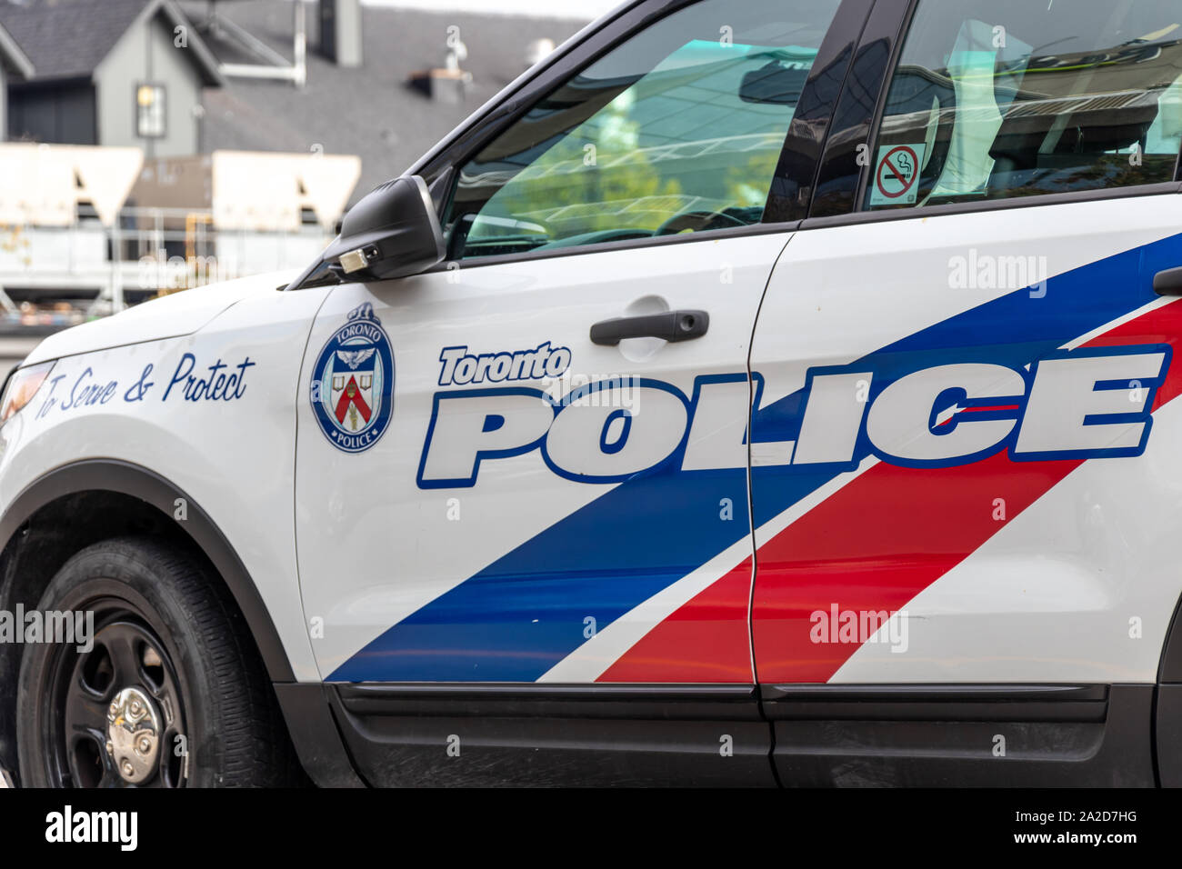 Seite des Toronto Polizeiautos während man auf der Polizeistation in der Nähe der Uferpromenade parkte. Stockfoto
