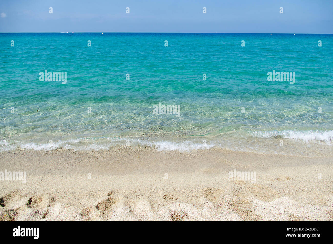 Losari Beach in Belgodère, Korsika, Frankreich. Idyllischen Strand am Mittelmeer in der französischen Insel Korsika. Stockfoto