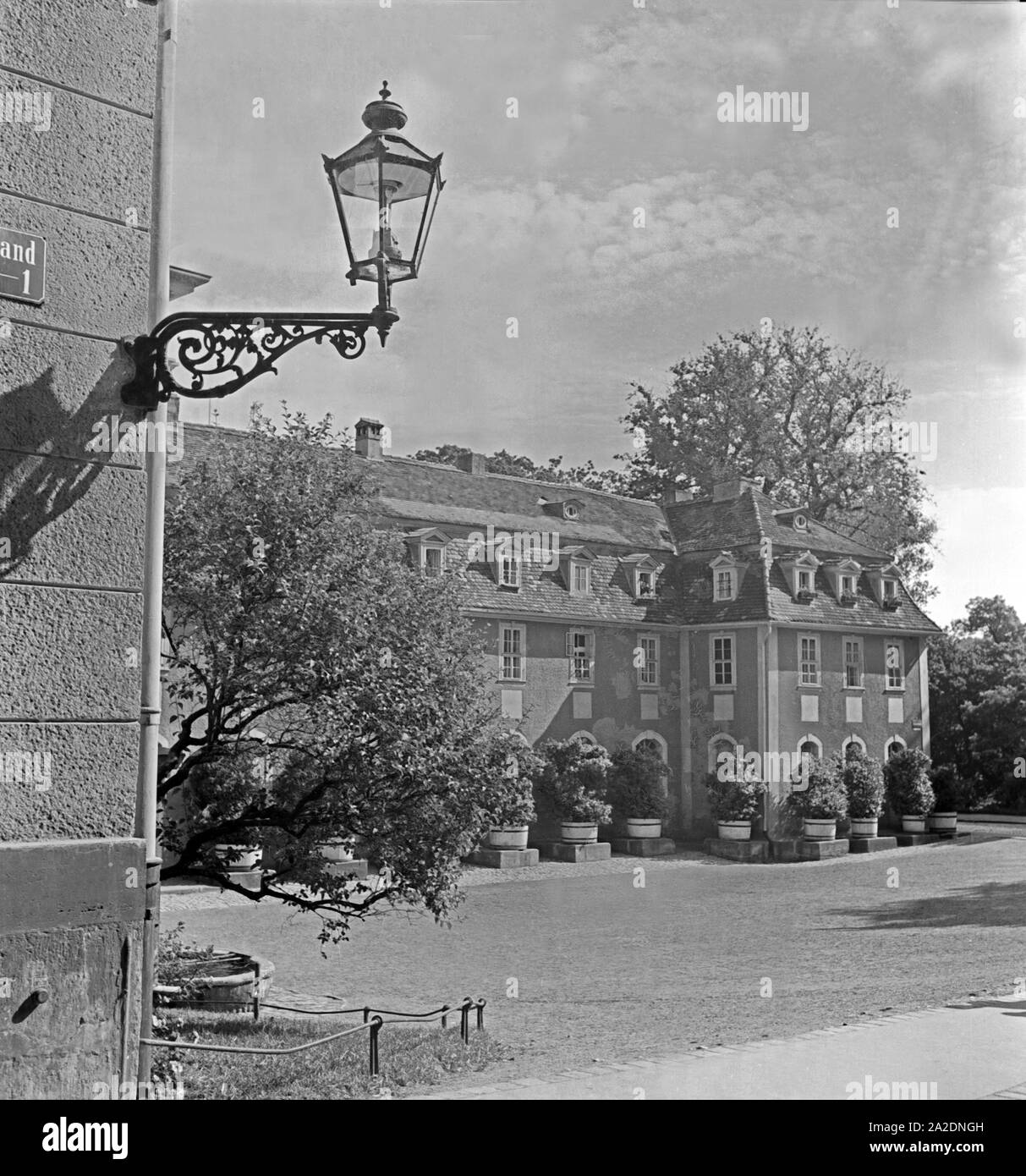 Das Haus der Ehefrau des Freiherrn vom Stein in Weimar, Deutschland 1930er. Villa der Ehefrau des Grafen vom Stein in Weimar, Deutschland 1930. Stockfoto