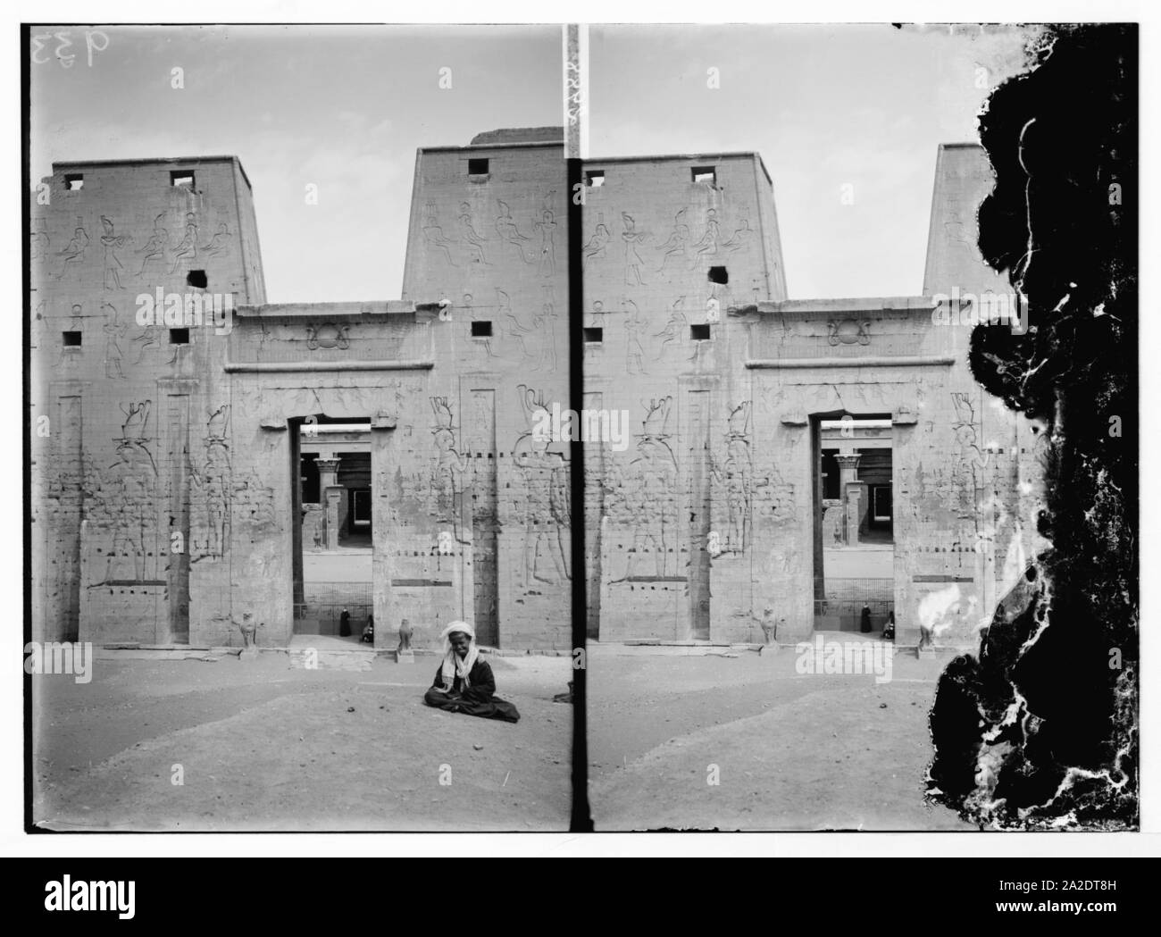 Ägyptische Ansichten; Tempel des Horus, Edfu. Eingang zum Tempel Stockfoto