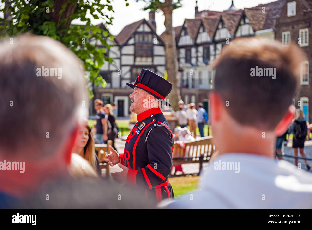 Beefeaters im Tower von London Stockfoto