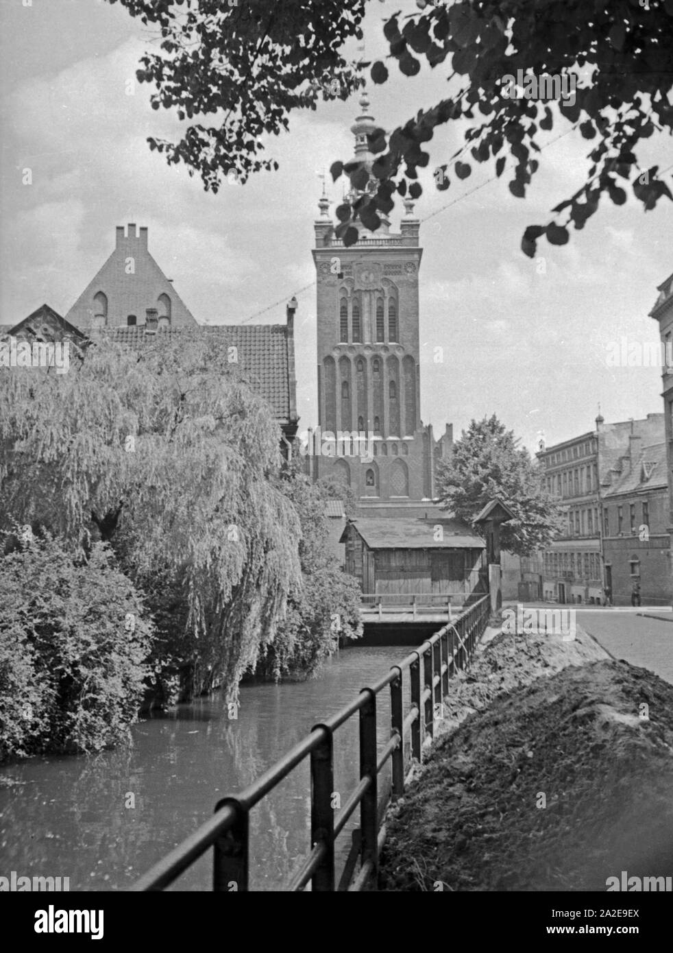 Danzig, Blick in die Nicolaikirche, 1930er Jahre. Danzig, Blick auf die St. Nikolaus Kirche, 1930er Jahre. Stockfoto