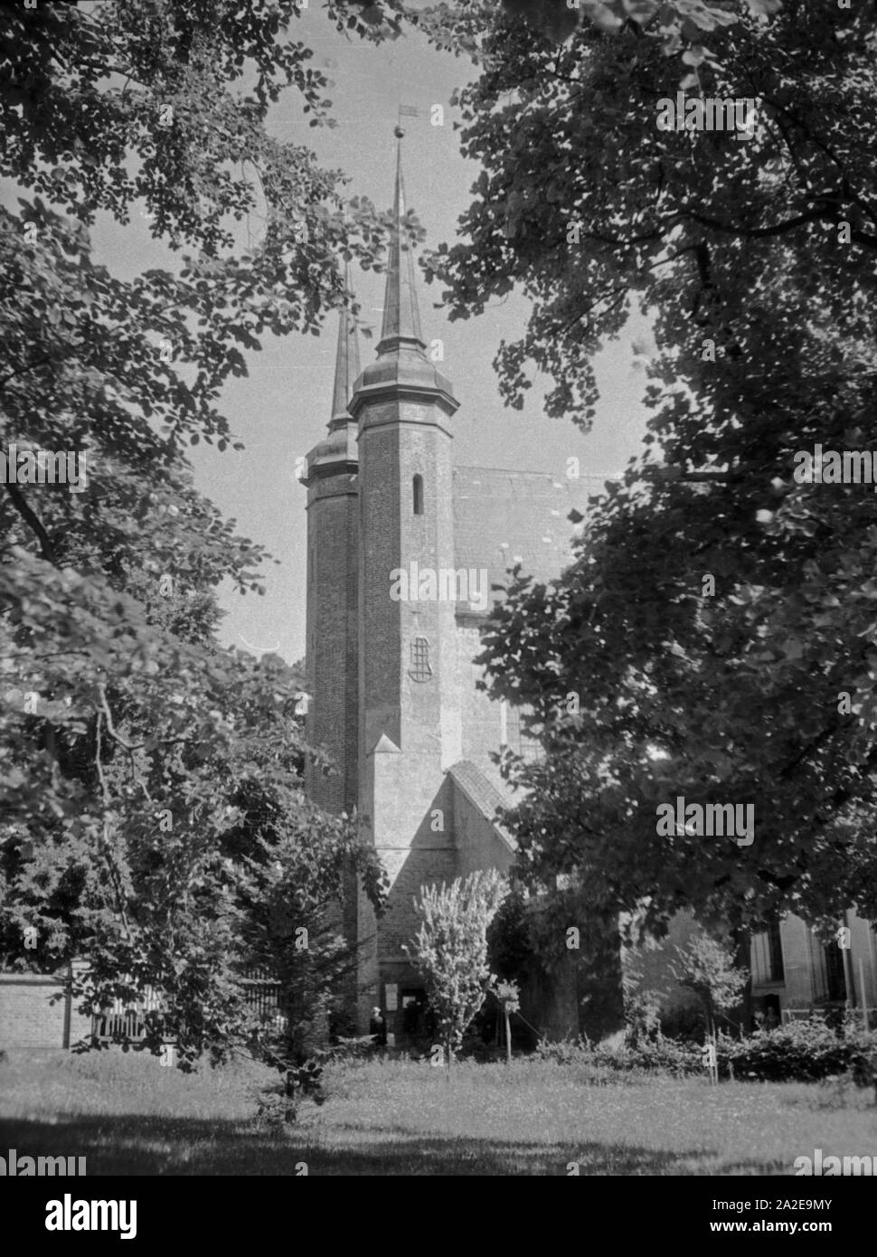 Danzig Oliva, Blick in die Bischofskirche, 1930er Jahre. Danzig Oliva, Blick auf die Kirche von Bischof, 1930er Jahre. Stockfoto