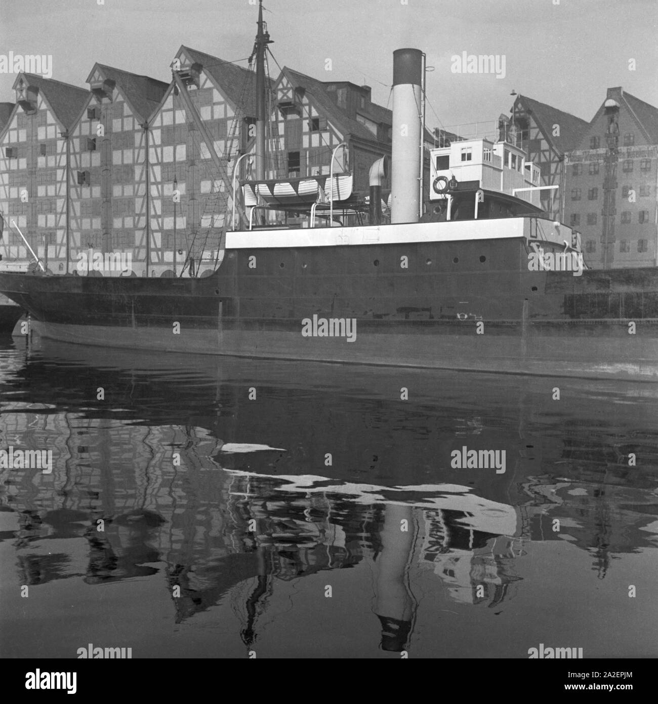 Schiff im Hafen von Königsberg in Ostpreußen, Deutschland 1930er Jahre