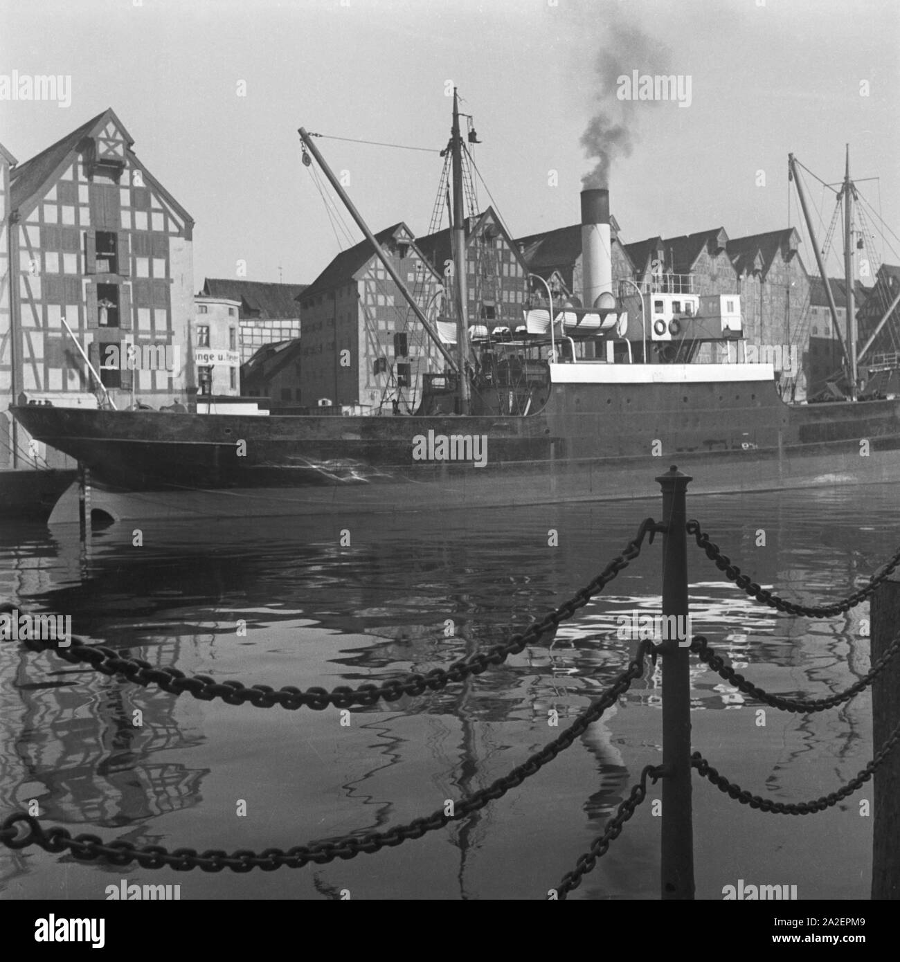 Deutschland 1930er jahre schiff am königsberger hafen in ostpreußen
