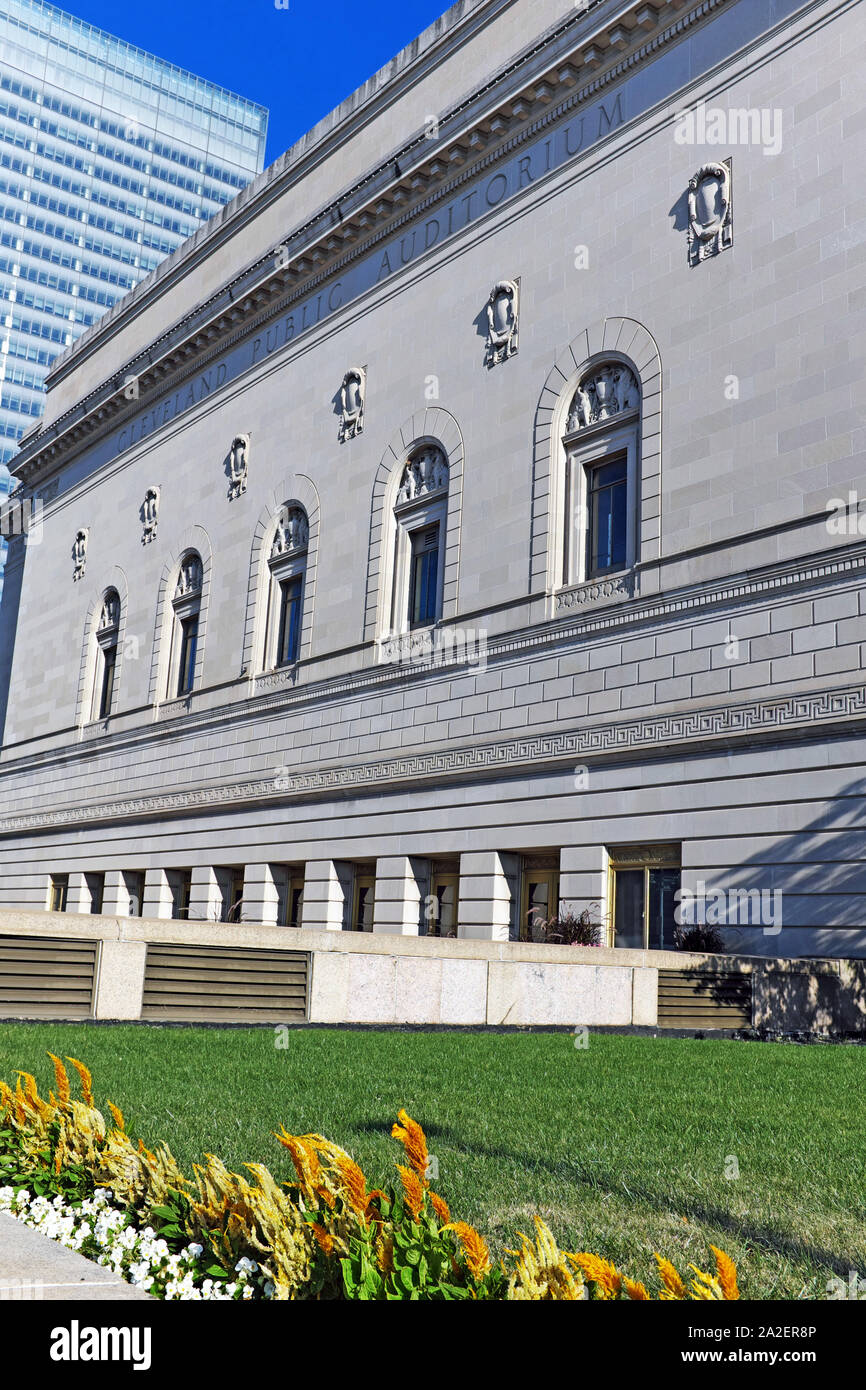 Die Cleveland allgemeine Auditorium, als öffentliche Halle, Eingang Nord und Terrasse auf Lakeside Avenue in der Innenstadt von Cleveland, Ohio, USA bekannt. Stockfoto