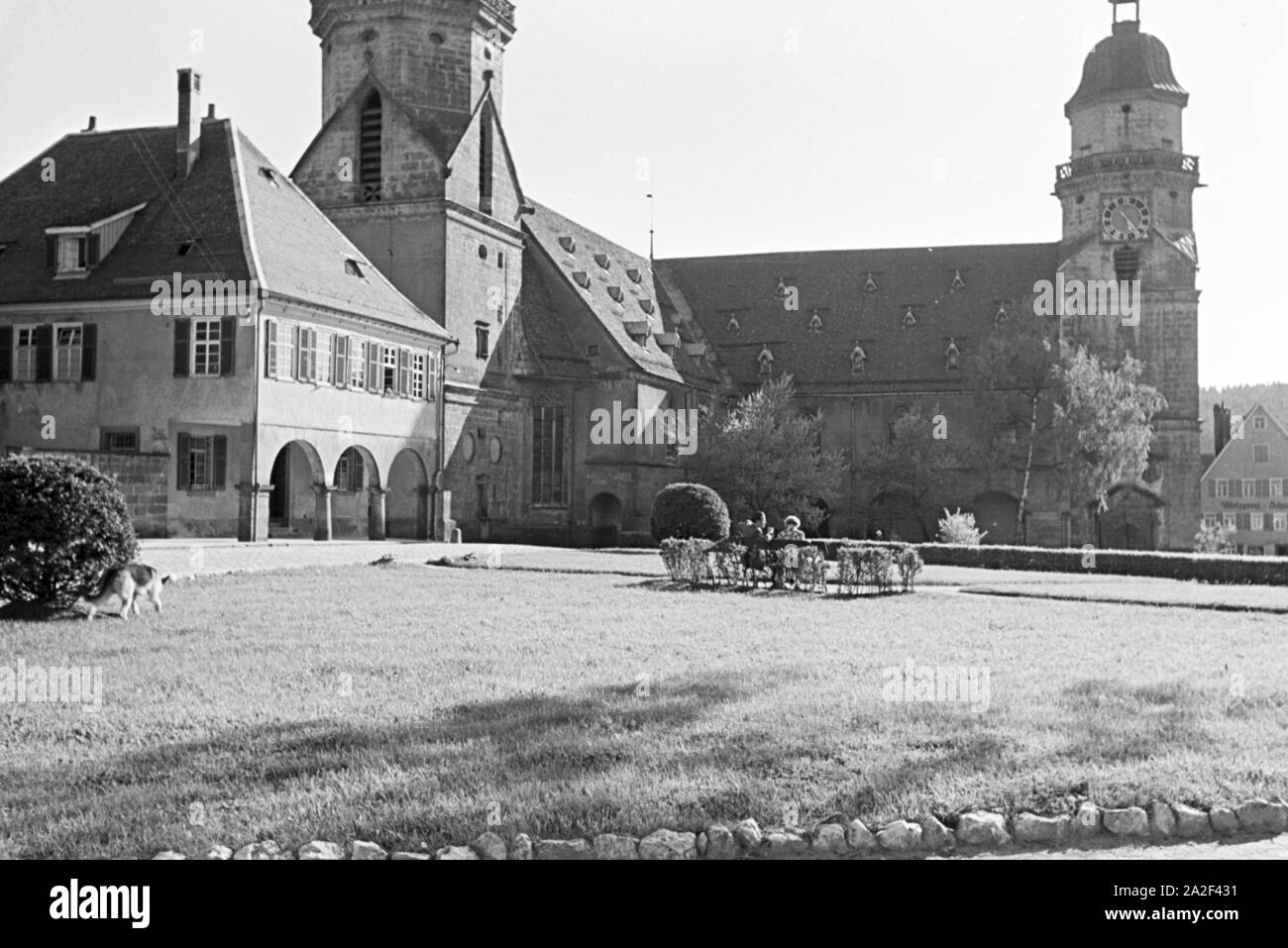 Stadtkirche in Freudenstadt, eine der seltenen Winkelkirchen, Deutsches Reich 30er Jahre. Die Pfarrkirche in Freudenstadt, einer der wenigen rechteckigen Kirchen, Deutschland 1930. Stockfoto